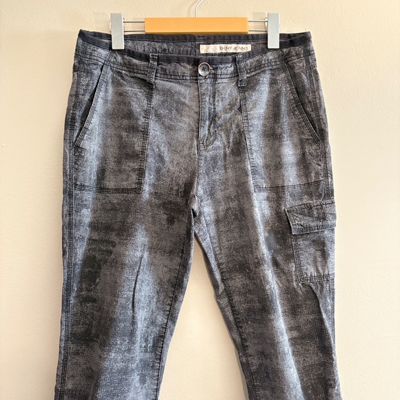 DKNY Stone Wash Charcoal Cotton Cargo Capris - Picture 3 of 14
